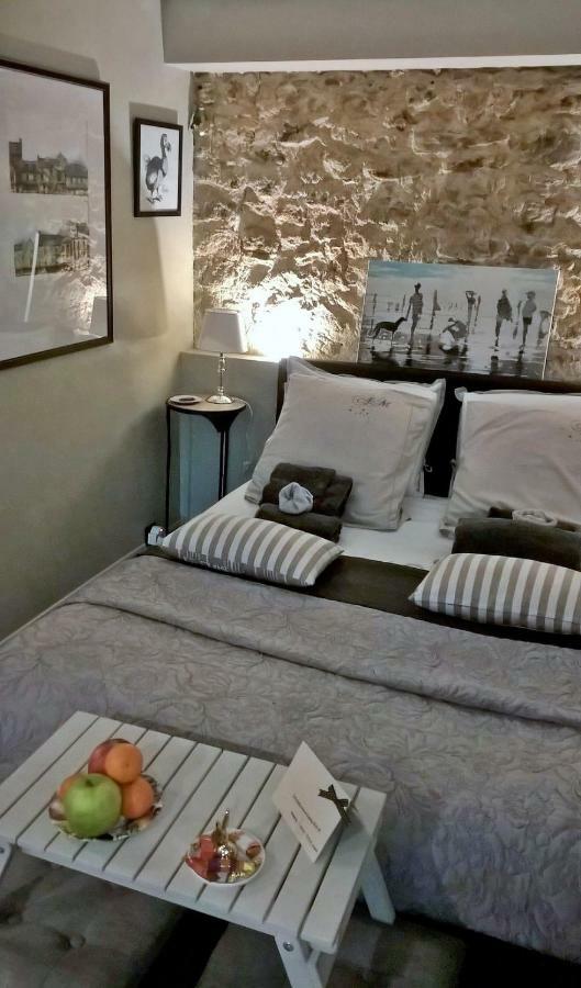 Le Clos Manceau Bed and Breakfast Λε Μανς Εξωτερικό φωτογραφία