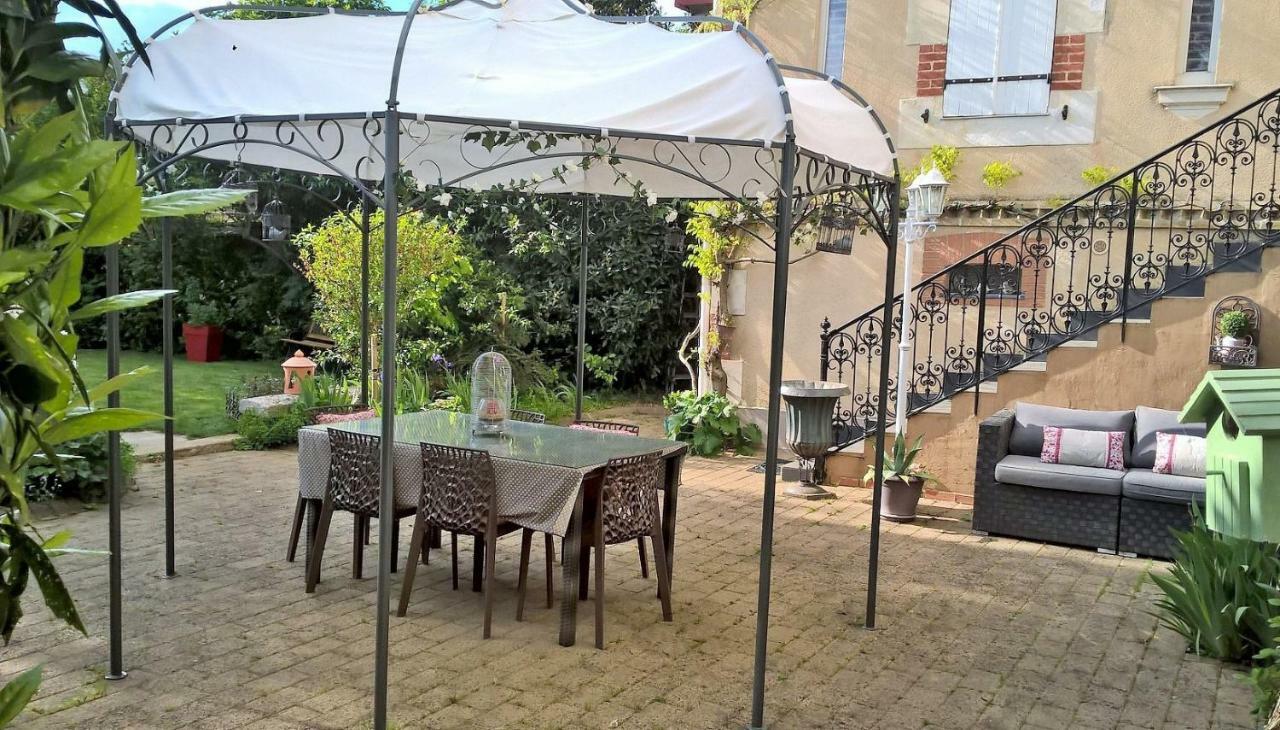 Le Clos Manceau Bed and Breakfast Λε Μανς Εξωτερικό φωτογραφία