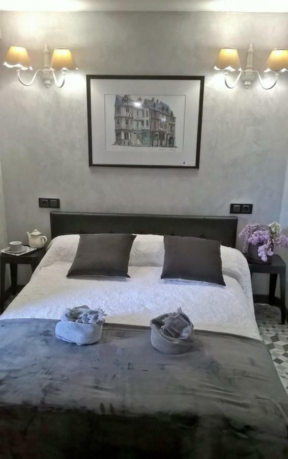 Le Clos Manceau Bed and Breakfast Λε Μανς Εξωτερικό φωτογραφία